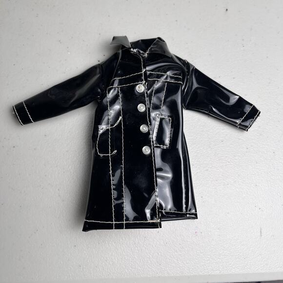 Vintage Barbie Clone Maddie Mod Black Shiny Raincoat VHTF Retro Fashion Wear - Picture 8 of 8
